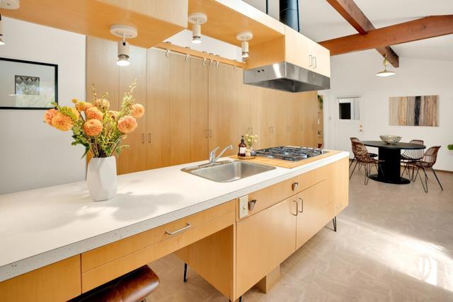 631 Park Way, Santa Cruz CA: https://media.crmls.org/mediaz/785ece33-c060-4c1a-8d16-002bfdb3147b.jpg