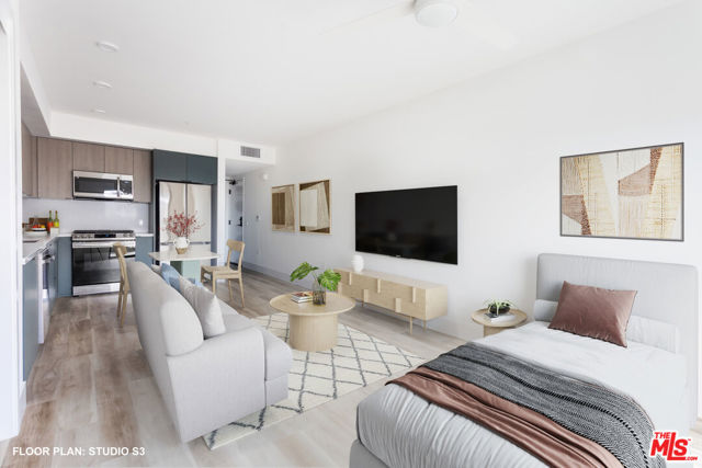 7617 Santa Monica Boulevard, West Hollywood CA: https://media.crmls.org/mediaz/785f944f-0f5d-4c7f-a081-811b0dabba7d.jpg