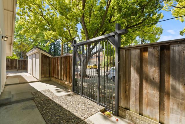 Image 41 of 54 For 1175 Ravenscourt Avenue