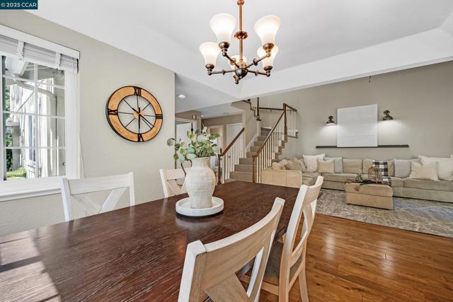 60 Rainbow Cir, Danville CA: https://media.crmls.org/mediaz/7861174c-fce9-43f3-8749-9de9d9bbd874.jpg