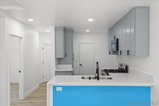 3867 Teak St, San Diego CA: https://media.crmls.org/mediaz/78619af7-dd78-4cec-a59e-fefdb6a29054.jpg