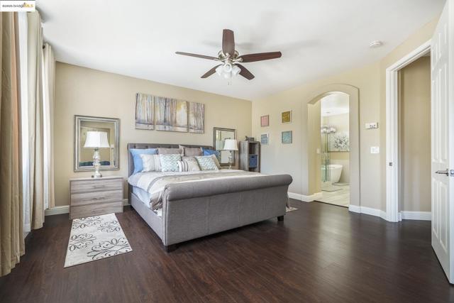 2532 Crystal Way, Antioch CA: https://media.crmls.org/mediaz/7861f181-0f75-49ac-ba96-189415cf808b.jpg