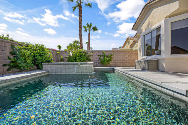 78189 Kensington Avenue, Palm Desert CA: https://media.crmls.org/mediaz/7862593b-7c81-4802-858e-9801eb0fe083.jpg