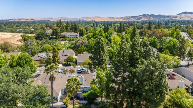 529 Adirondack Way, Walnut Creek CA: https://media.crmls.org/mediaz/7862c5c7-4ba8-4071-93e7-5dbf9ae30096.jpg