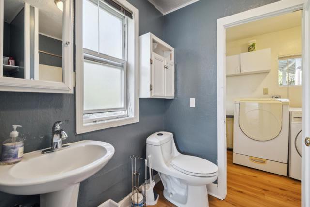 399 13th Avenue, Santa Cruz CA: https://media.crmls.org/mediaz/78634ba8-2f49-4fb6-bf23-1dfce8a31584.jpg