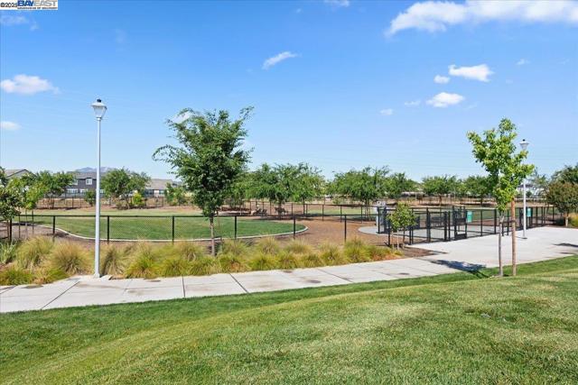 5360 Trimonti Cir, Antioch CA: https://media.crmls.org/mediaz/78648f0f-238a-4183-8a47-ff94032c0cf6.jpg