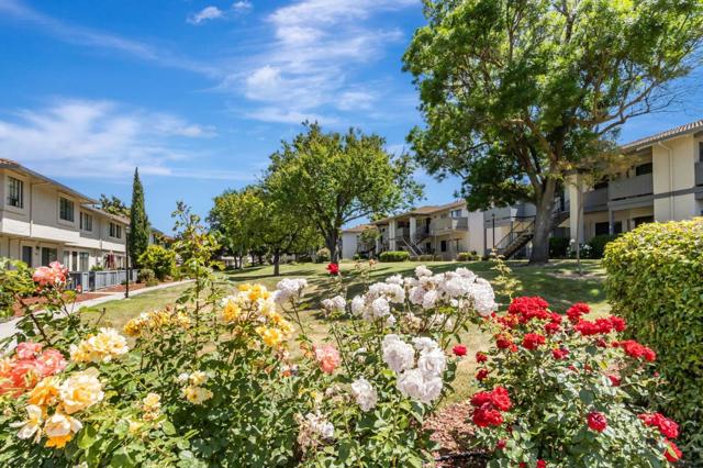 211 Kenbrook Circle, San Jose CA: https://media.crmls.org/mediaz/78654b4e-3f23-44be-aa2e-07cd8d3db194.jpg
