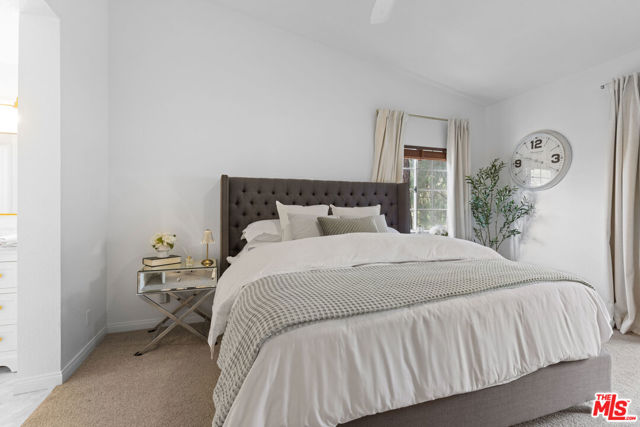 5837 Oak Bend Lane, Oak Park CA: https://media.crmls.org/mediaz/78668db3-7a6b-4155-9937-3053610bb294.jpg