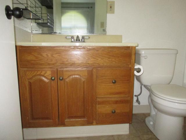 6825 Filbro Drive, Gilroy CA: https://media.crmls.org/mediaz/7866e300-837c-42ad-ba50-211f159b3872.jpg