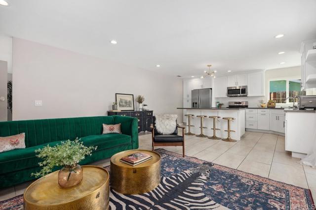 Detail Gallery Image 13 of 40 For 1744 Calle Jules, Vista,  CA 92084 - 3 Beds | 2 Baths