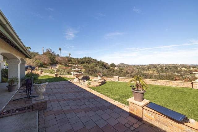 13804 Chaparral Terrace, Valley Center CA: https://media.crmls.org/mediaz/78683bca-6a89-4544-94a5-2a8c78a072bb.jpg