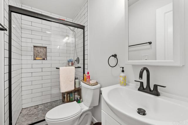 852 5th Street, Imperial Beach CA: https://media.crmls.org/mediaz/786875c0-f434-4cc4-8899-8523bf8f1d30.jpg