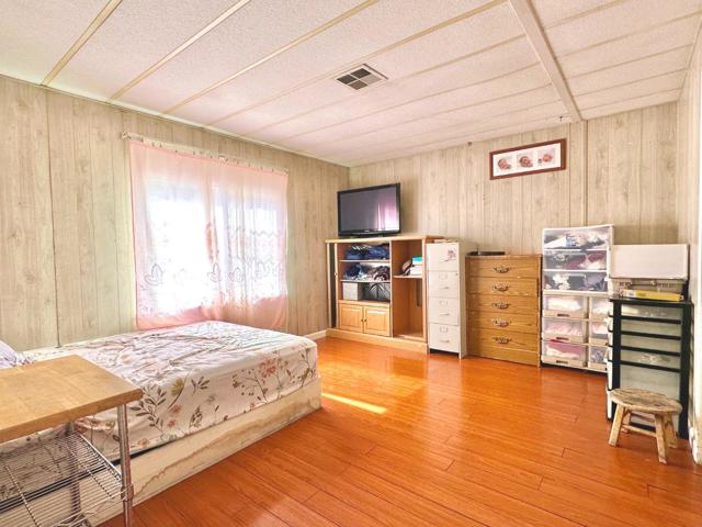 2885 Moss Hollow Drive, San Jose CA: https://media.crmls.org/mediaz/78688d65-f18b-4665-9398-f49d2878b876.jpg