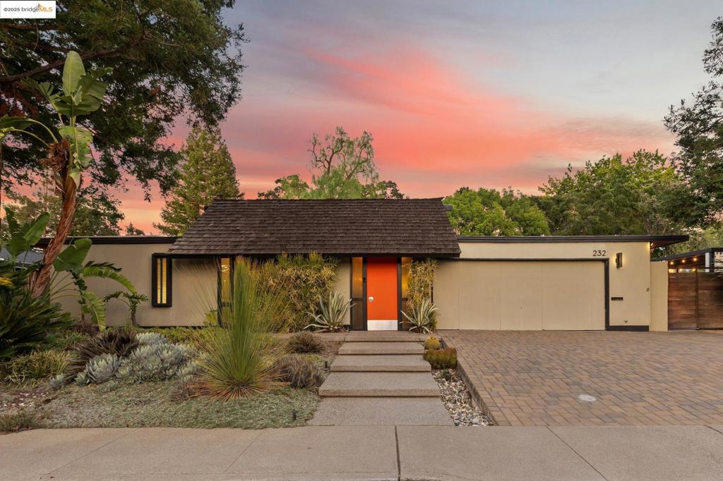 232 Clyde Dr
