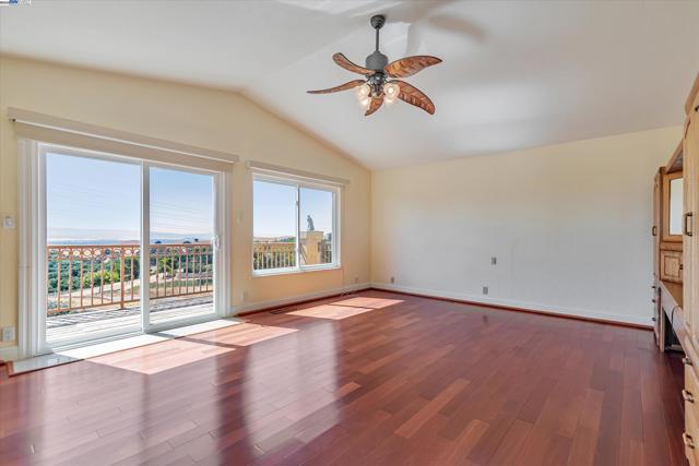 41794 Vargas Rd, Fremont CA: https://media.crmls.org/mediaz/7869eb2b-7b24-4c98-afd7-5a52b3a8d68c.jpg