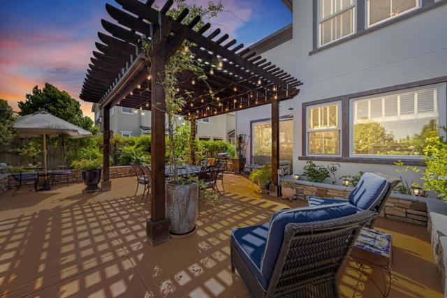 250 Calle Del Rey, Morgan Hill CA: https://media.crmls.org/mediaz/786a3efc-ff51-4d1b-94c7-f779c7367b17.jpg