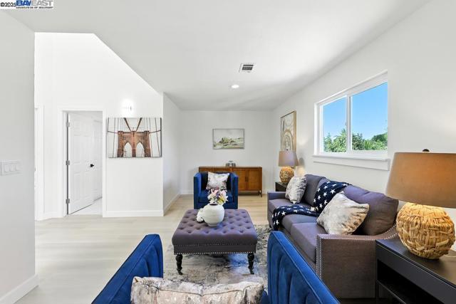 1739 E 22Nd St, Oakland CA: https://media.crmls.org/mediaz/786ac971-3089-429d-8687-02f631ae4437.jpg