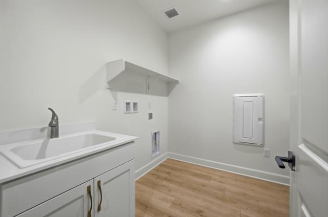 Image 29 of 40 For 58293 Coral View Way