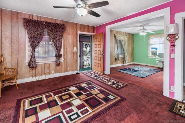 2925 Franklin Ave, San Diego CA: https://media.crmls.org/mediaz/786b412a-4fac-46c9-b7d6-5aa305eeb706.jpg