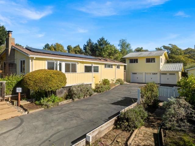 3360 Merrill Road, Aptos CA: https://media.crmls.org/mediaz/786b9b92-0378-442a-a506-850ffef25394.jpg
