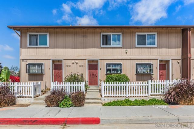 3985 Wabaska, San Diego CA: https://media.crmls.org/mediaz/786bb8a6-8e78-4bd3-95b3-0ca390fe96e8.jpg