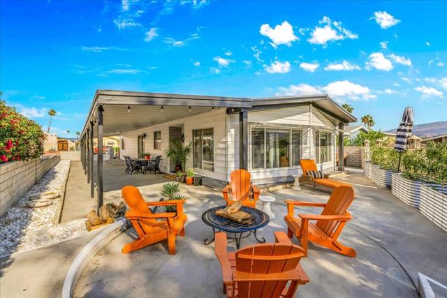 72967 Cabazon Peak Drive, Palm Desert CA: https://media.crmls.org/mediaz/786c23af-b3c9-4bb1-b94f-e7138b26d0e8.jpg