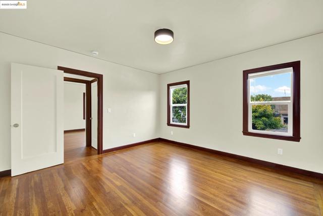 971 34Th St, Richmond CA: https://media.crmls.org/mediaz/786c740b-0df7-49e5-ac6d-85f21a14d9dc.jpg