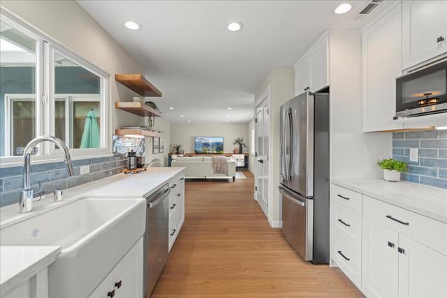 613 Evangeline Way, Hayward CA: https://media.crmls.org/mediaz/786ce870-5642-43b9-b0d0-15f468d034c9.jpg