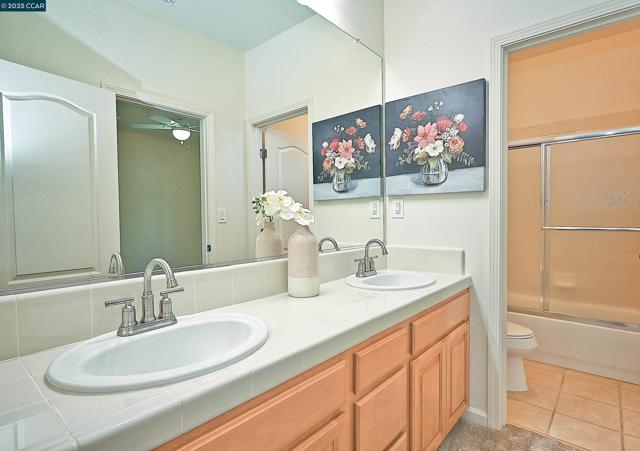1416 Allanmere Dr, San Ramon CA: https://media.crmls.org/mediaz/786df454-b7e5-4963-962e-e2e091b04a87.jpg