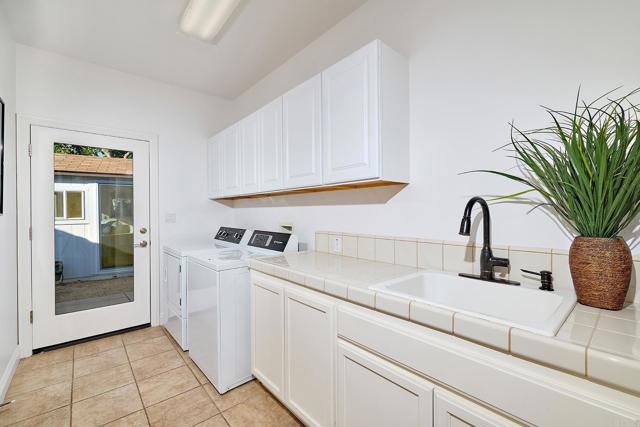 2869 Dos Lomas Place, Fallbrook CA: https://media.crmls.org/mediaz/786e1871-7a02-40c1-ac78-b86543f44e53.jpg