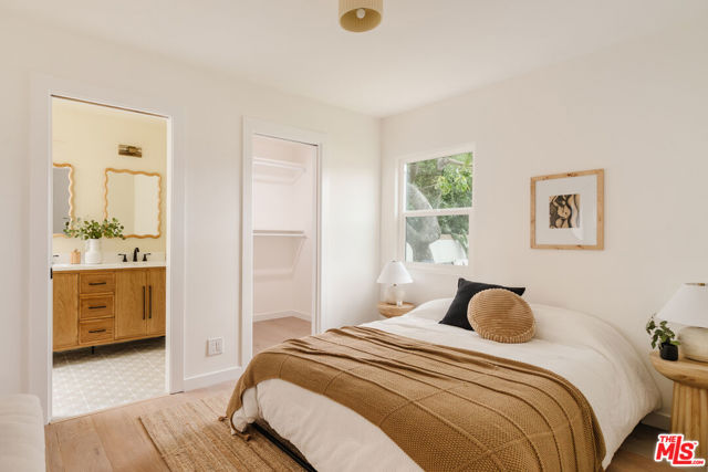 3501 Hillcrest Drive, Los Angeles CA: https://media.crmls.org/mediaz/786eed77-6616-4df0-88a3-ea39992af09b.jpg