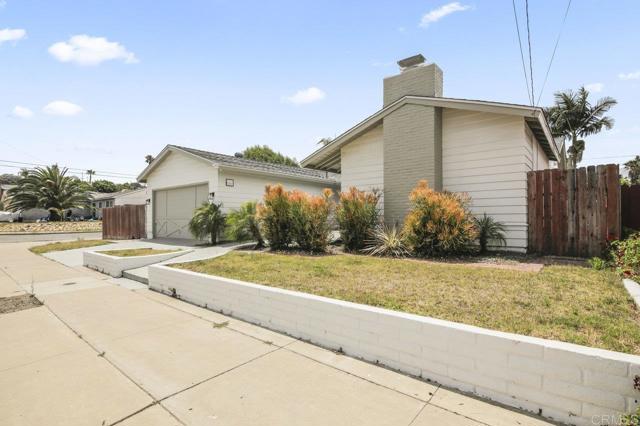 Detail Gallery Image 4 of 33 For 4625 Glacier Ave, San Diego,  CA 92120 - 3 Beds | 2 Baths