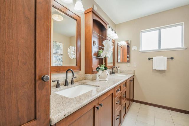1647 Schooner Court, Santa Cruz CA: https://media.crmls.org/mediaz/78700c11-1cf2-4146-8154-d69c39ef59f5.jpg