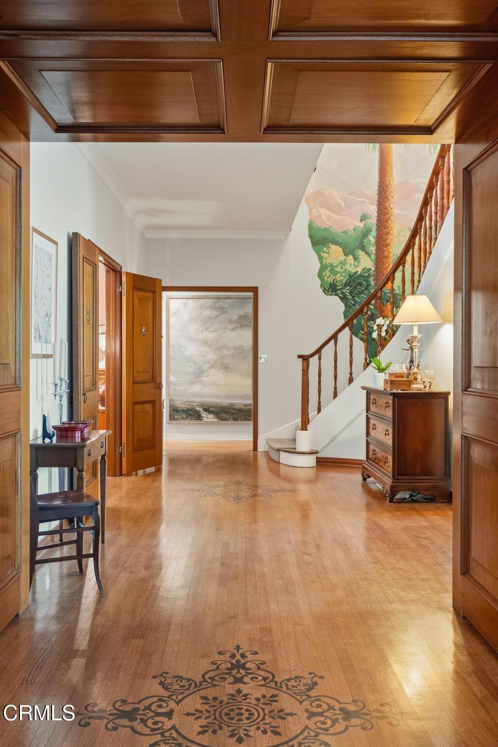 https://media.crmls.org/mediaz/787119c9-0625-4153-8a29-f2649cd65426.jpg?preset=X-Large