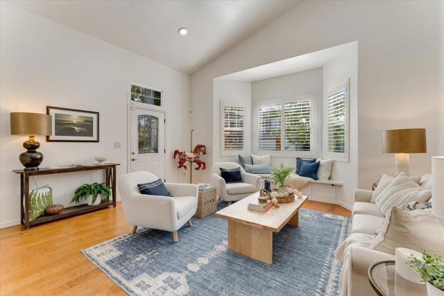 513 Hill Street, Capitola CA: https://media.crmls.org/mediaz/7872b2c4-3a2d-4820-aab1-341aa40c6771.jpg