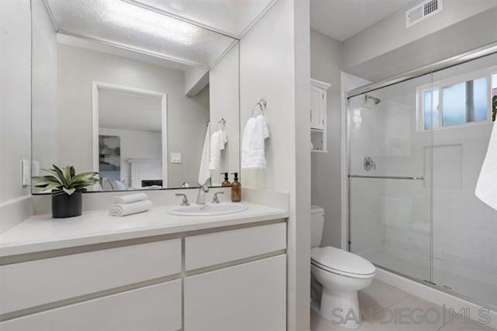 445 Avenida Primavera - photo 20