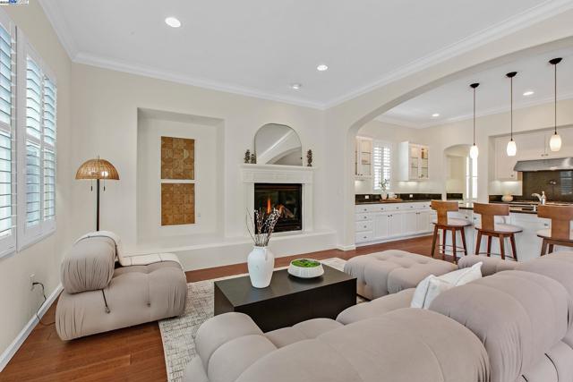 5434 Belarus St, Danville CA: https://media.crmls.org/mediaz/7872f301-970f-4513-9578-4445e7666035.jpg