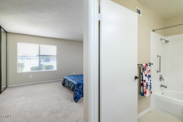 Detail Gallery Image 12 of 34 For 42116 Village 42, Camarillo,  CA 93012 - 2 Beds | 2 Baths