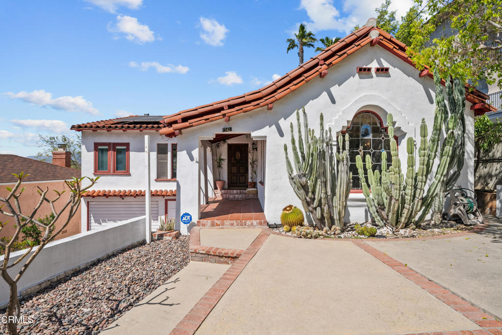 1513 E Garfield Avenue