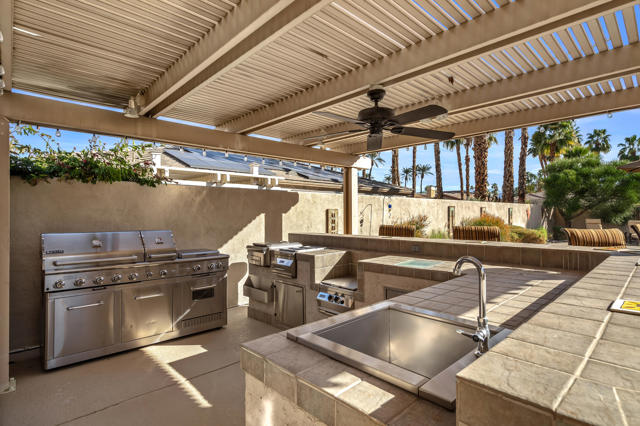 36296 Chagall Court, Cathedral City CA: https://media.crmls.org/mediaz/78783dc7-f0c1-4763-a791-f123eab853ef.jpg
