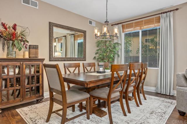 Detail Gallery Image 8 of 58 For 1122 via Vera Cruz, San Marcos,  CA 92078 - 5 Beds | 3 Baths