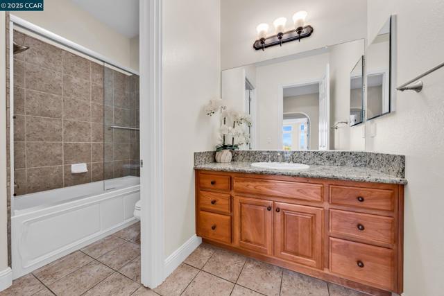 3322 Ashbourne Cir, San Ramon CA: https://media.crmls.org/mediaz/78791374-3fb2-41c9-8932-2c37d87a918a.jpg