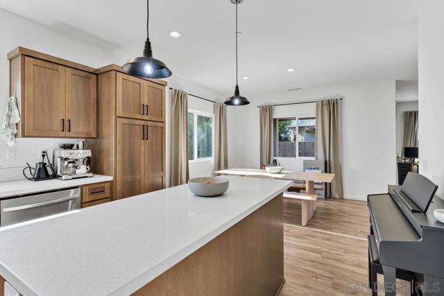 130 Scenic Dr, El Cajon CA: https://media.crmls.org/mediaz/7879e0f9-385b-43e9-97bb-8ec48e741fa9.jpg