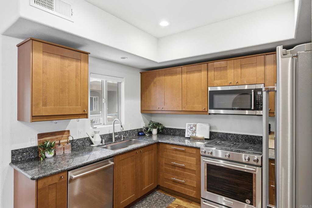 3928 Iowa Street - photo 10