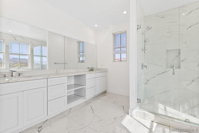 12410 Aria Ct, Poway CA: https://media.crmls.org/mediaz/787a4298-3d53-43d1-9f9b-ec2cc3a85314.jpg