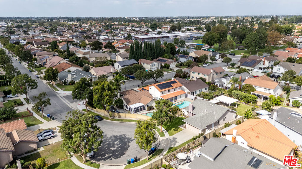 MLS #25610801 image #33