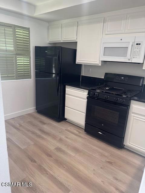 5624 Las Virgenes Road, Calabasas CA: https://media.crmls.org/mediaz/787bacb3-3a90-4830-8457-682354c5b9f3.jpg