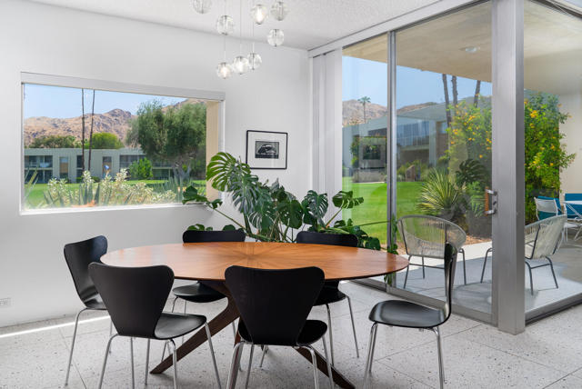 519 Desert Lakes Drive, Palm Springs CA: https://media.crmls.org/mediaz/787c62ee-5c01-43b7-8430-2dfb9c4e0027.jpg
