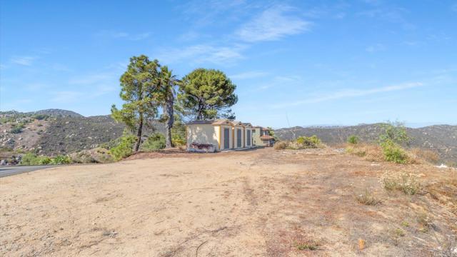 3020 22 Joni Lane, San Marcos CA: https://media.crmls.org/mediaz/787c93a4-a96c-4f5c-882a-e06a83d1afaf.jpg