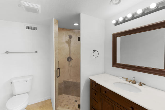 42510 Glass Drive, Bermuda Dunes CA: https://media.crmls.org/mediaz/787cbeab-f224-4139-88aa-a044b3ca6b47.jpg